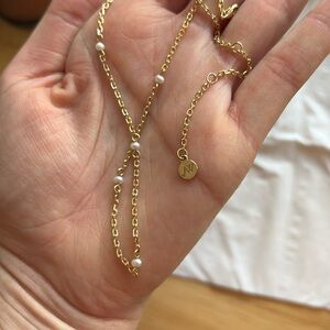 Jane Win adjustable pearl station necklace!